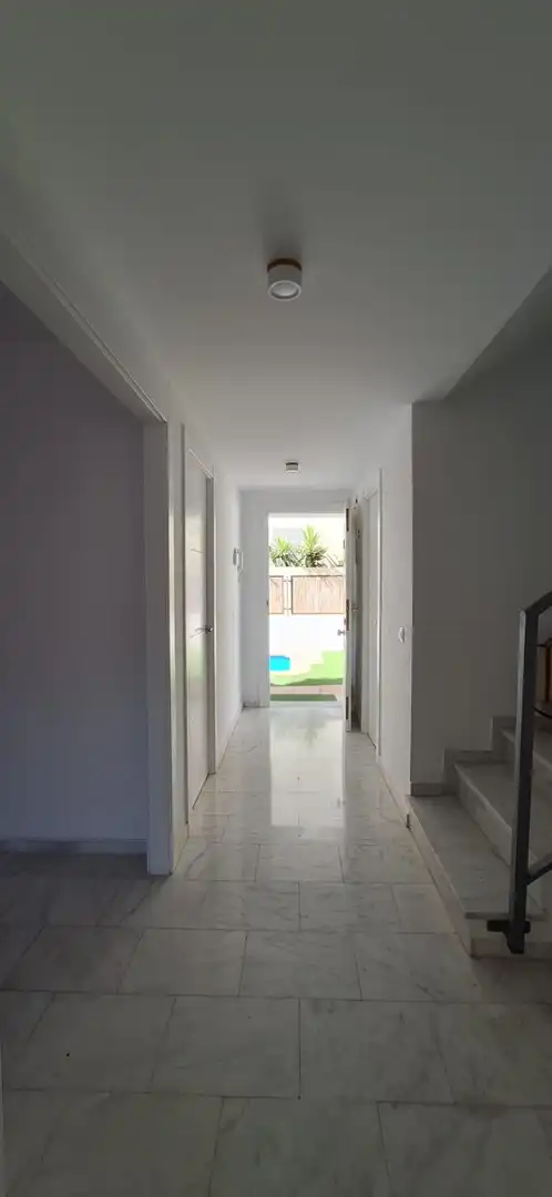 Casa adosada en venda en Benalmádena amb Aire condicionat, Jardí privat i Terrassa