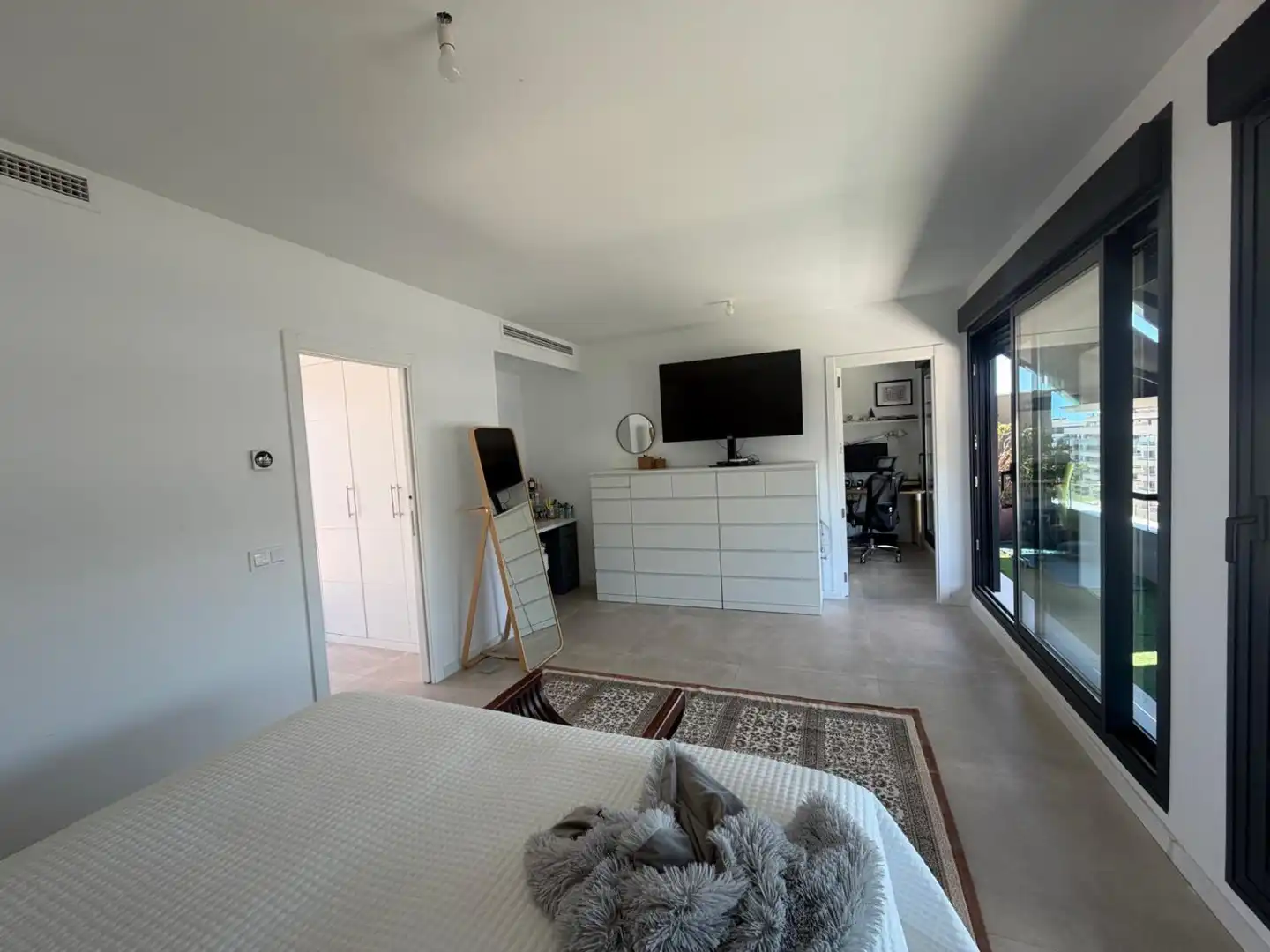 Schlafzimmer von Dachboden zum Verkauf in Torremolinos mit Klimaanlage, Heizung und Terrasse