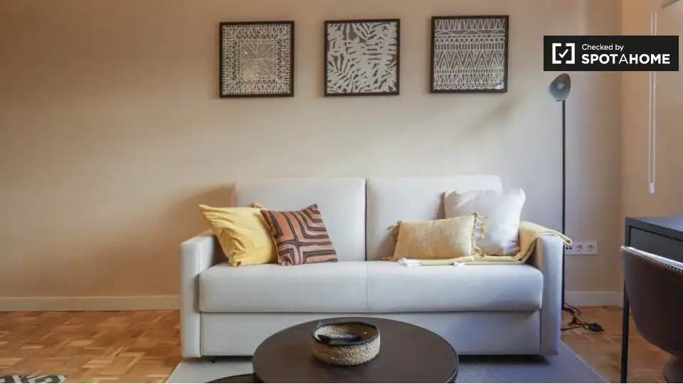 Wohnzimmer von Wohnung zur Miete in Madrid mit Klimaanlage, Heizung und Möbliert