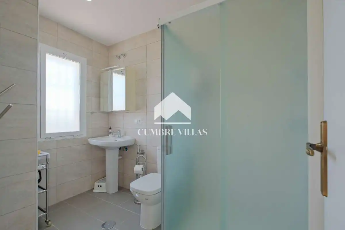 Bathroom of Houses for sale in Almuñécar