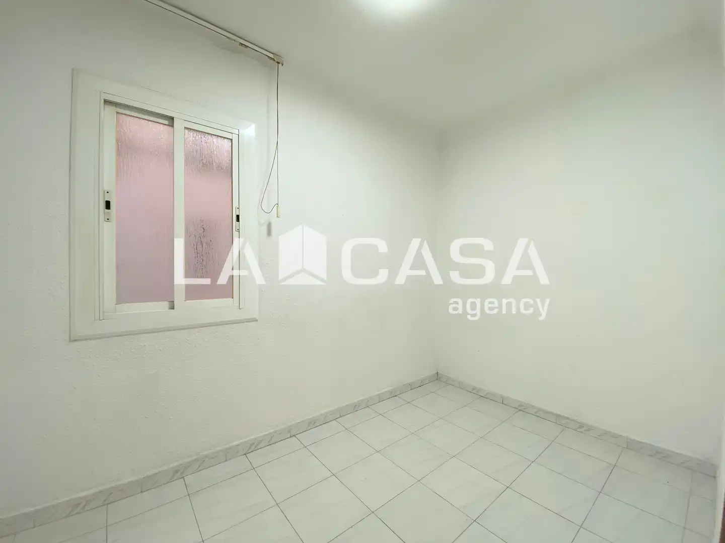 Piso en venta en Sant Adrià de Besòs con Calefacción y Balcón