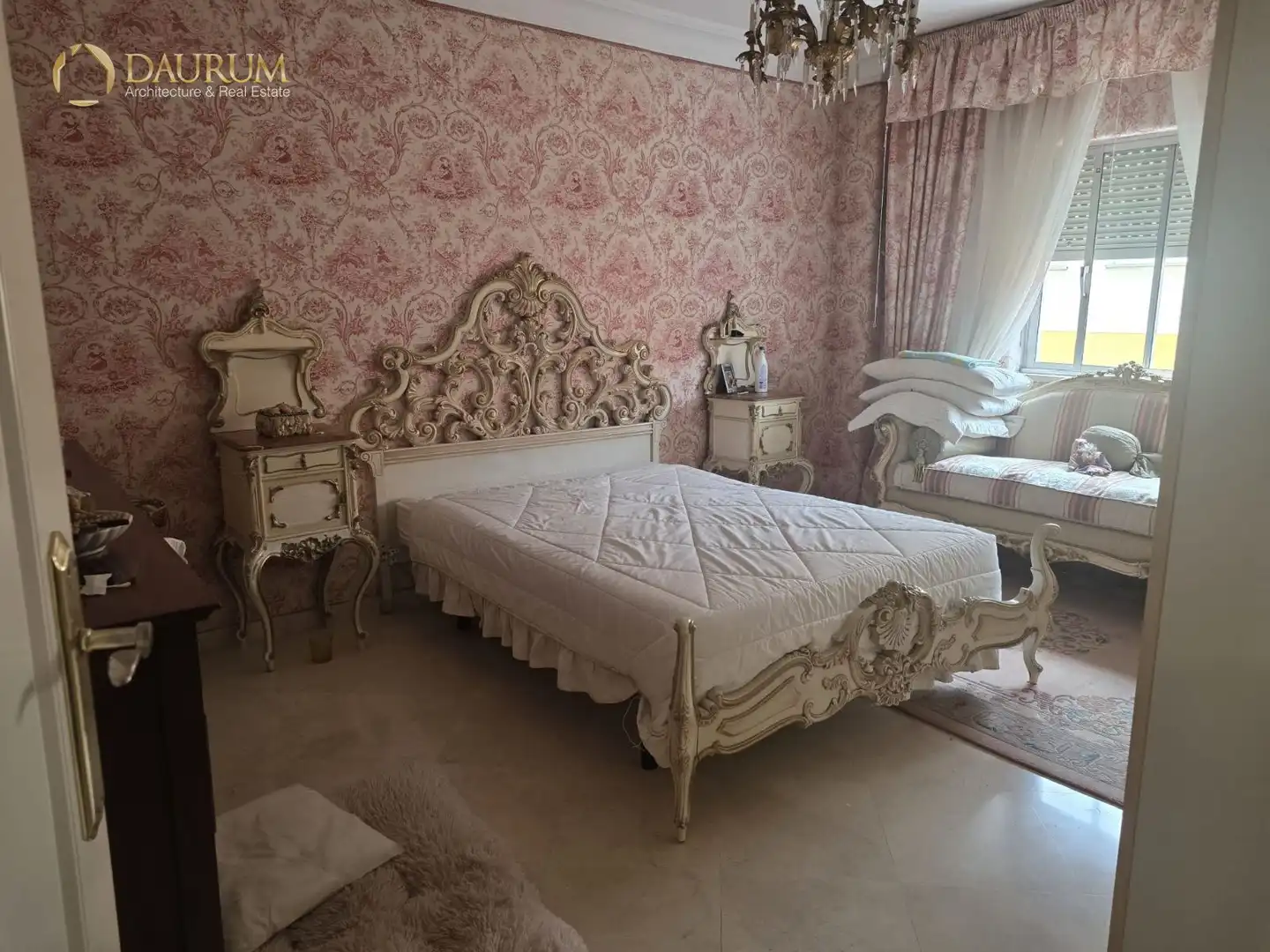 Bedroom of Flat for sale in Sevilla  with Air Conditioner, Heating and Terrace