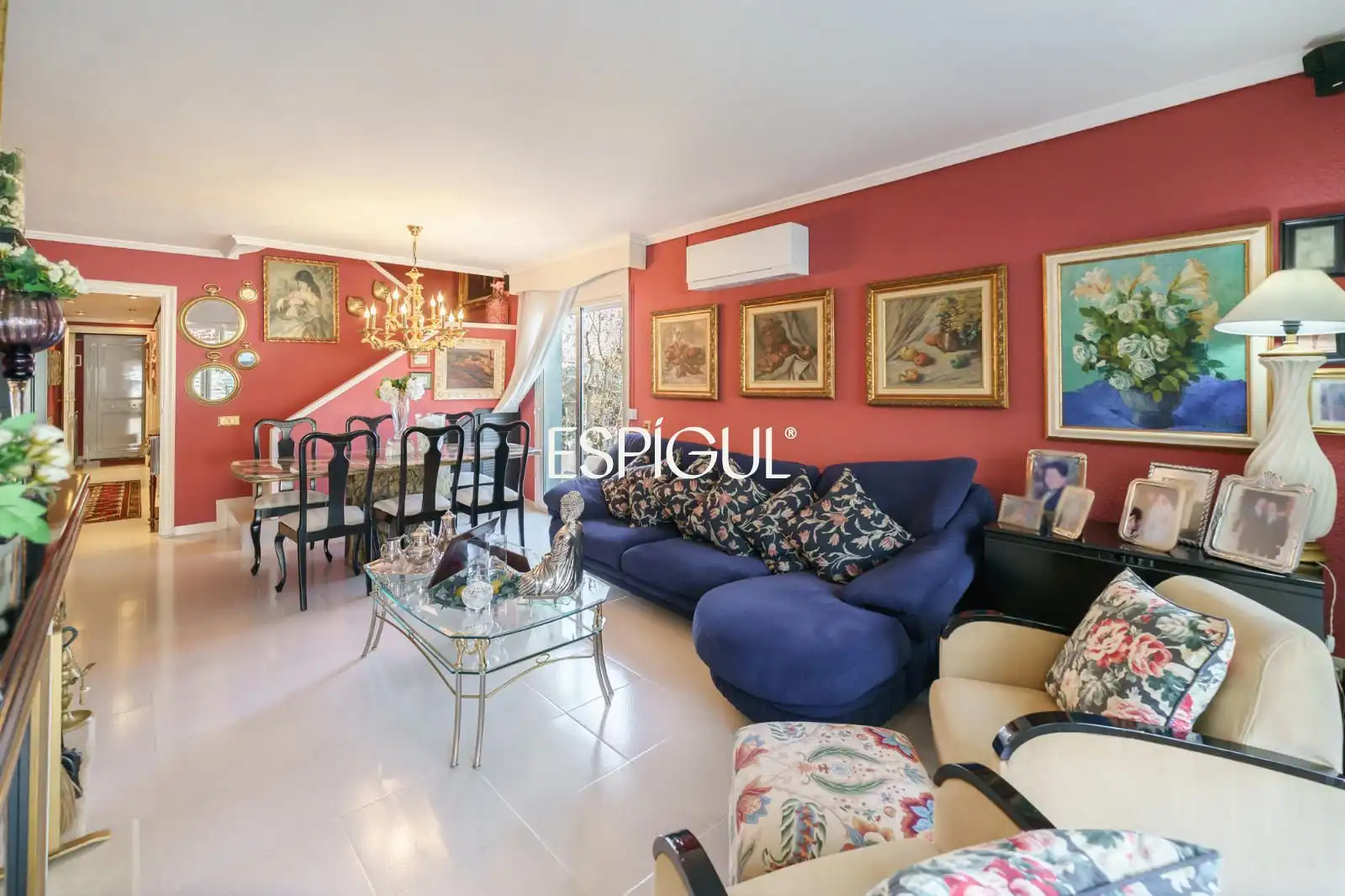Sala de estar de Casa adosada en venta en Tiana con Aire acondicionado, Calefacción y Jardín privado