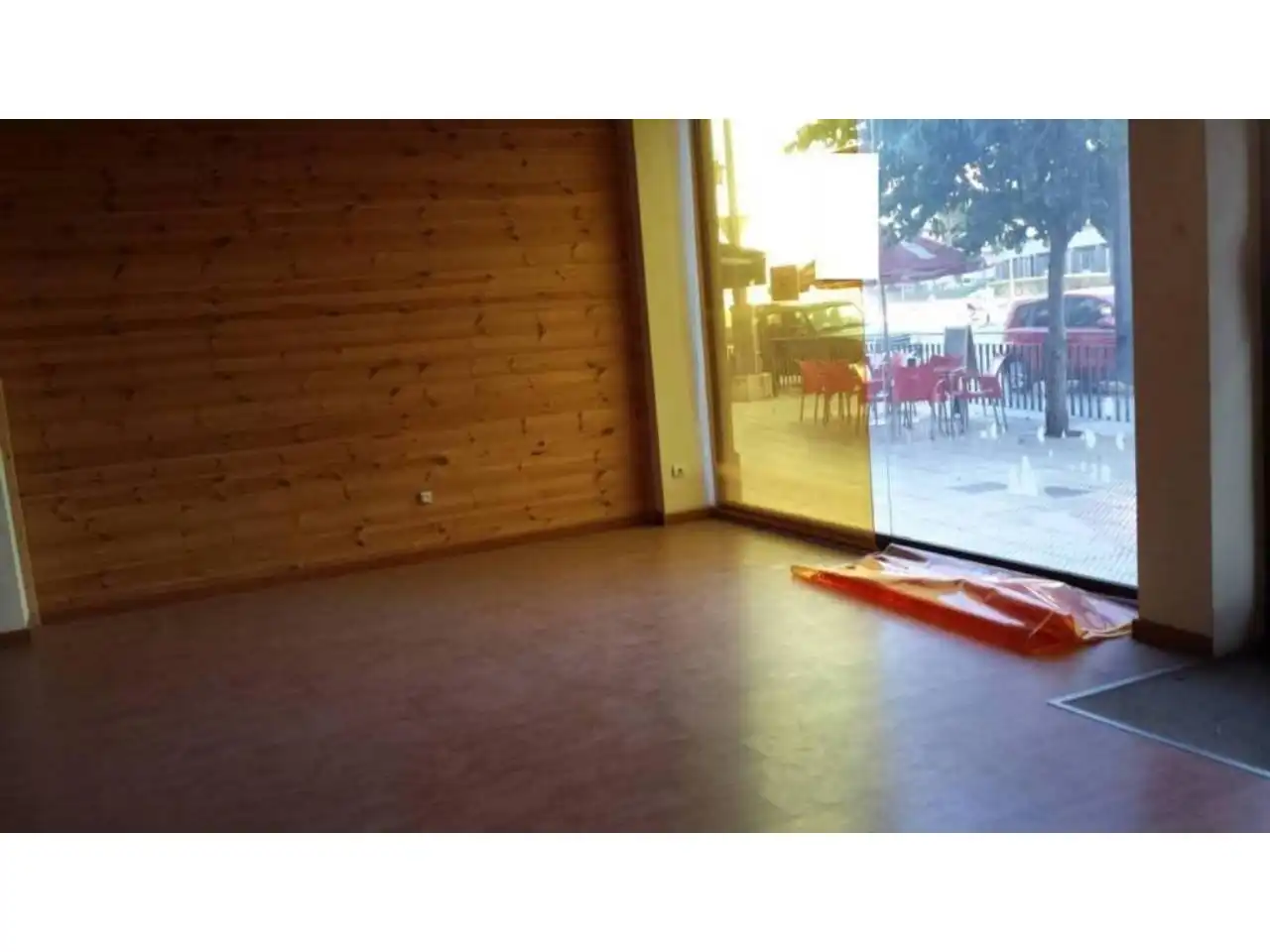Local comercial en venta en Milán - Pumarín - Teatinos, imagen 2