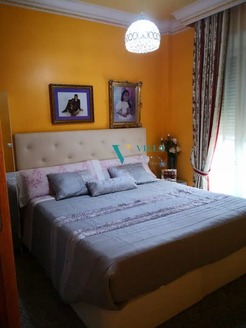 Dormitori de Casa o xalet en venda en Alcalá de Guadaira amb Piscina