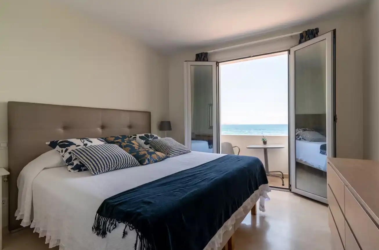 Apartments for rent in Paseo las Canteras, 42, Santa Catalina - Canteras