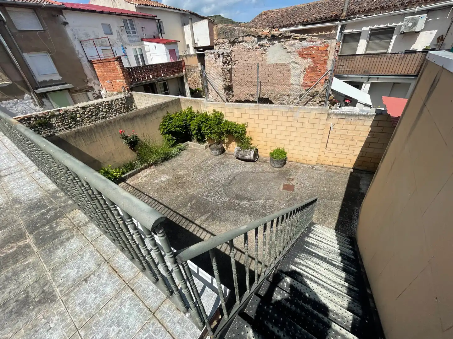 Terrassa de Casa adosada en venda en Bergasa amb Aire condicionat, Calefacció i Jardí privat