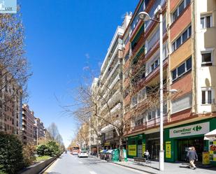 Vista exterior de Oficina en venda en  Granada Capital amb Calefacció