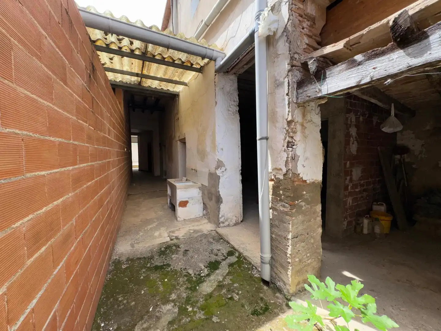 Edificio en venta en La Font d'en Carròs con Alarma
