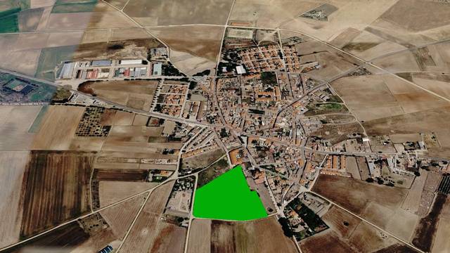 Terreno en Venta en C/ Iglesia (Los Álamos) en Alcabón