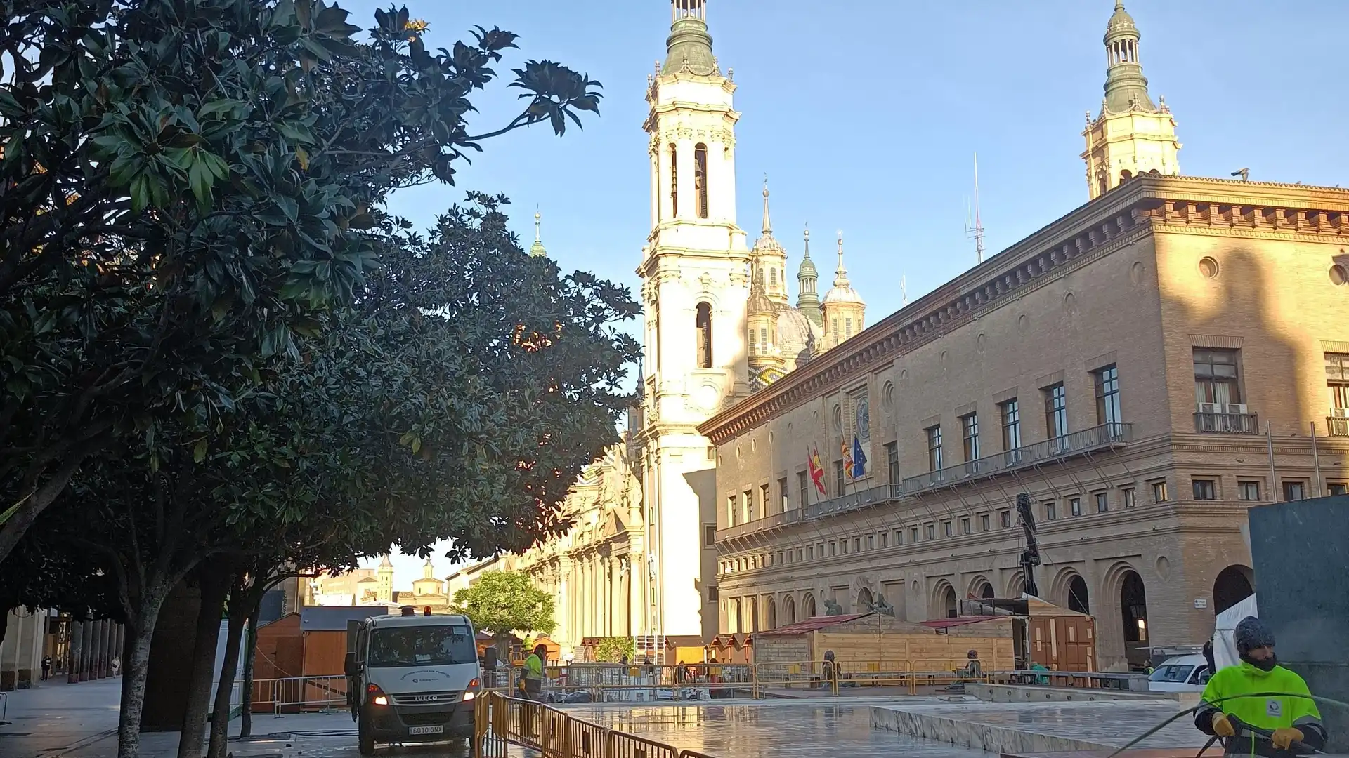 Exterior view of Premises for sale in  Zaragoza Capital