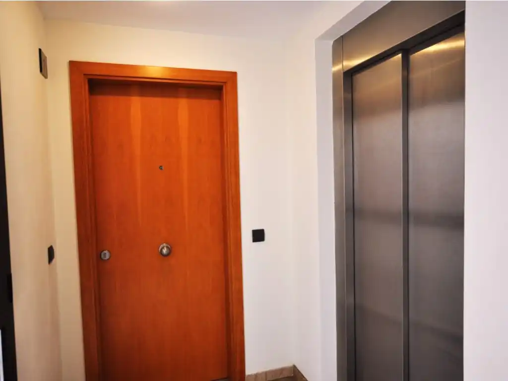 Attic for sale in Roses  with Air Conditioner, Heating and Furnished