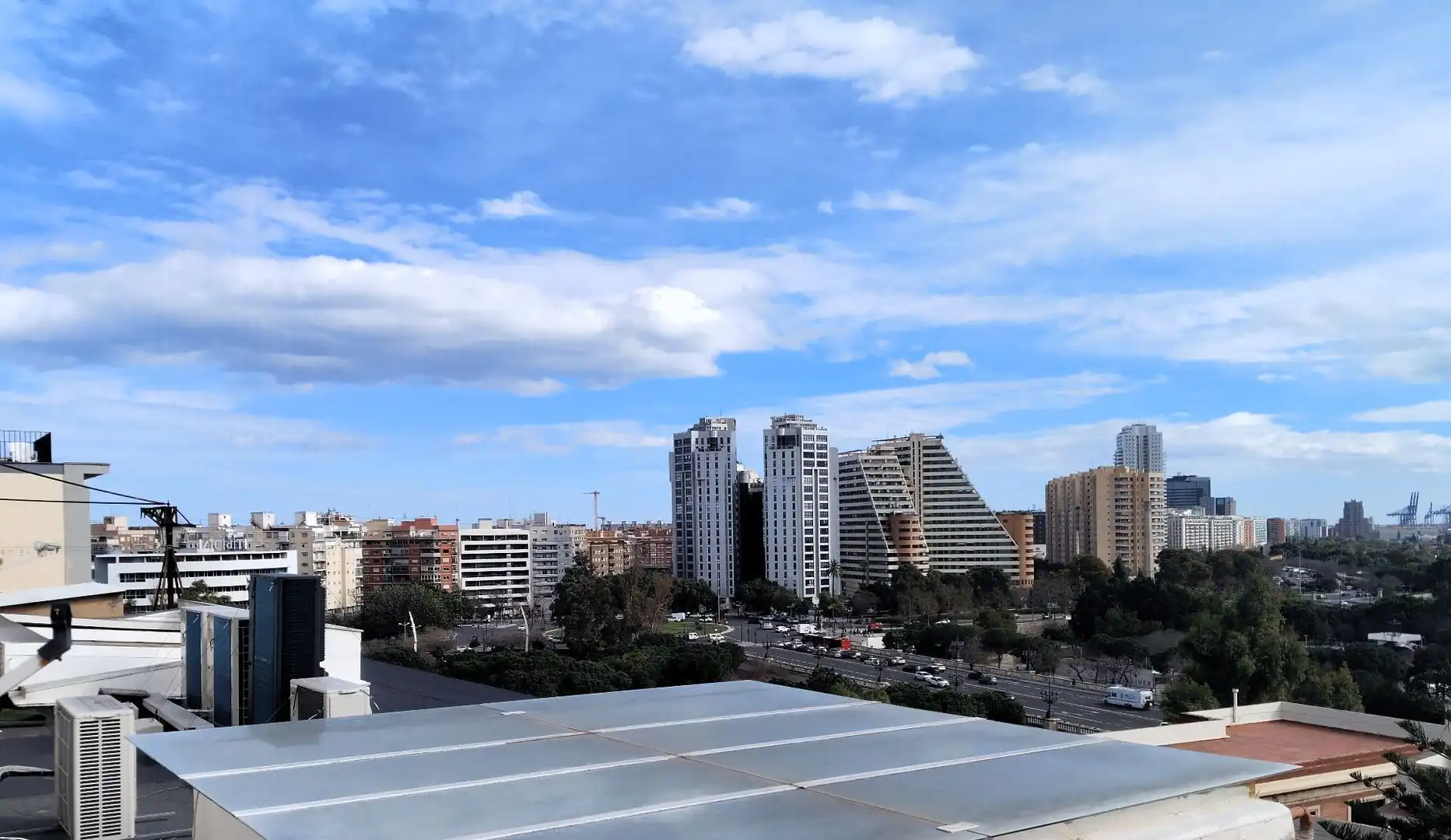 Vista exterior de Pis en venda en Valencia amb Terrassa