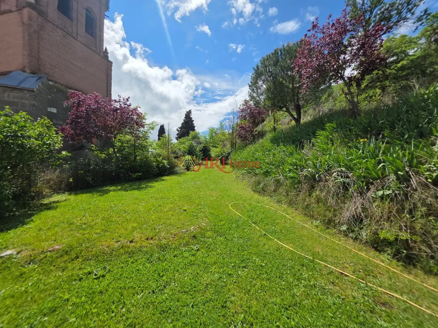 Garden of Buildings for sale in Quintanilla San García