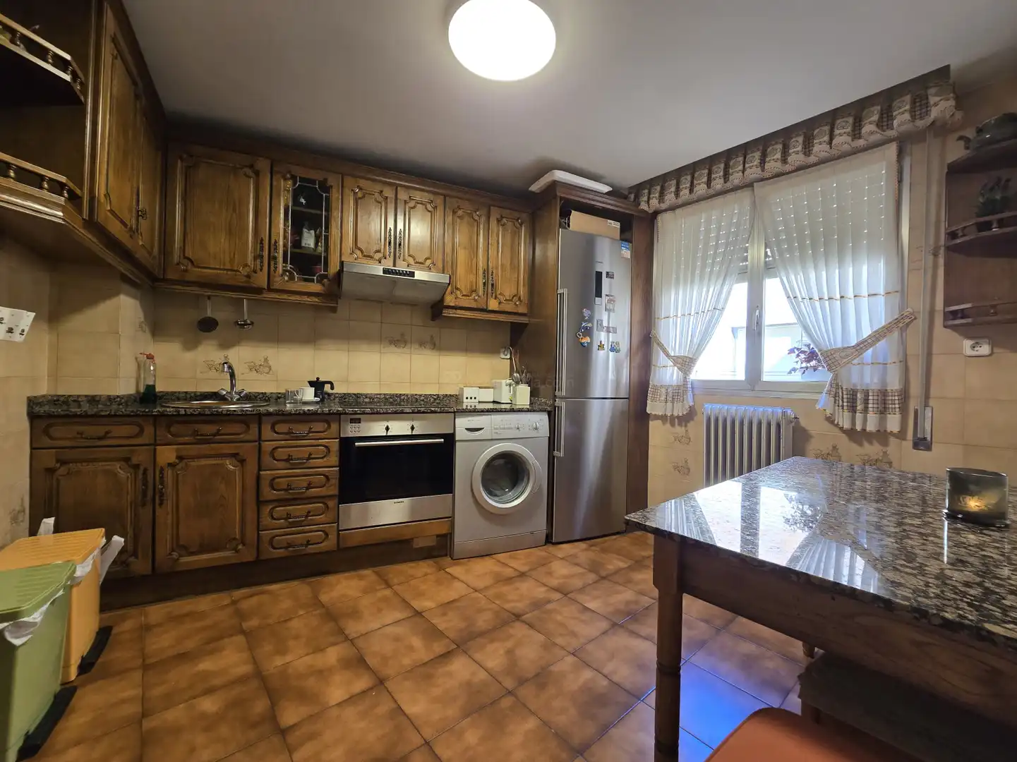 Küche von Wohnung zum Verkauf in  Logroño mit Heizung, Parkett und Abstellraum