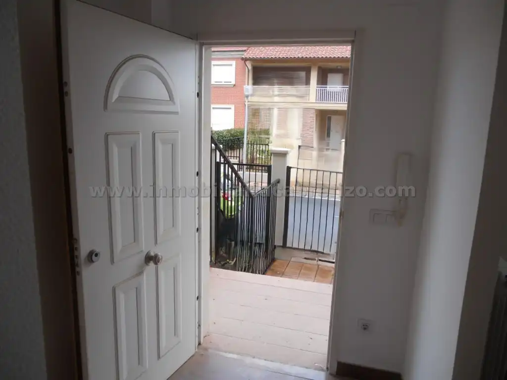 Adossat amb jardí en venda a Calle Niabina, imagen 20
