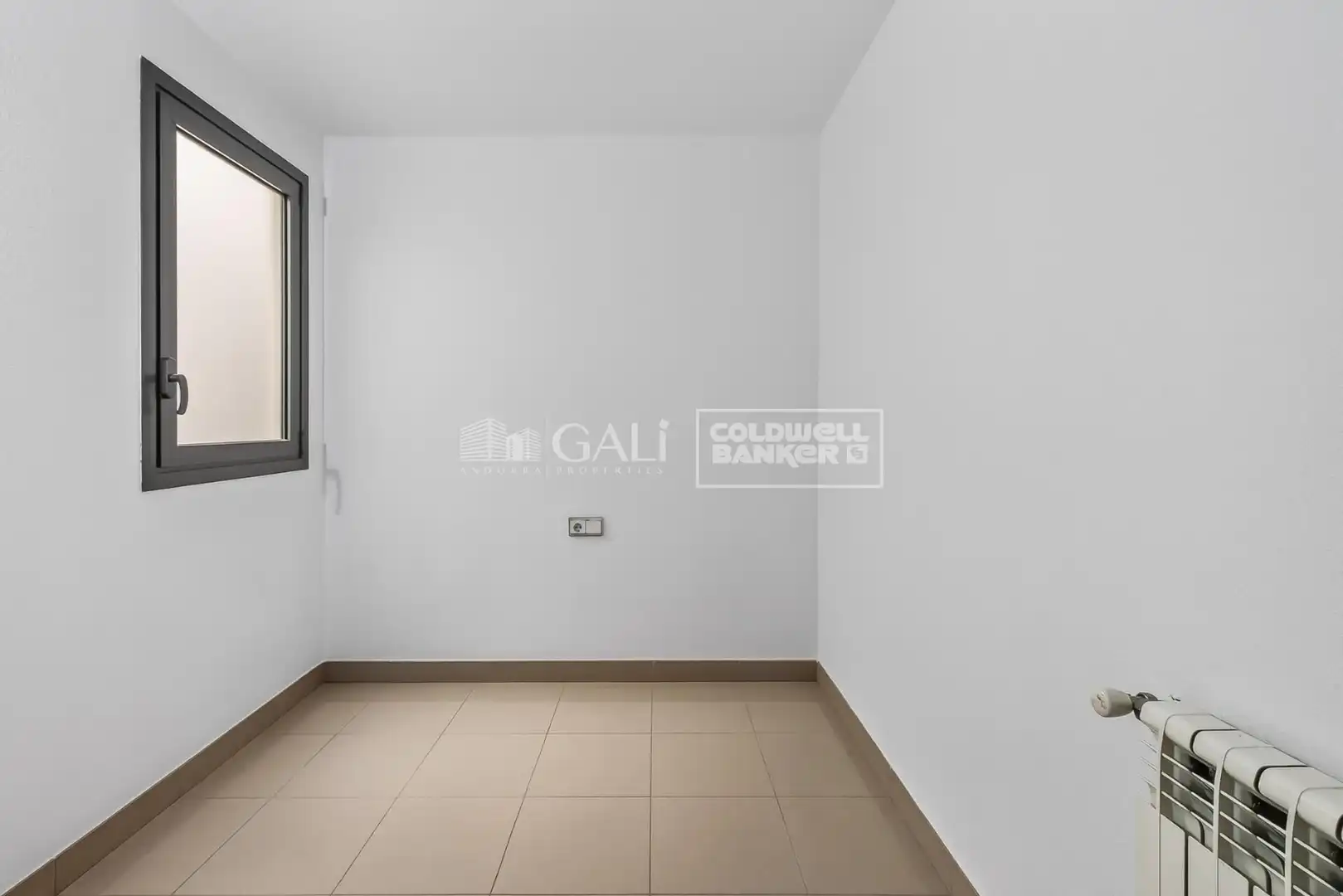 Piso de alquiler en Andorra la Vella con Calefacción, Terraza y Balcón