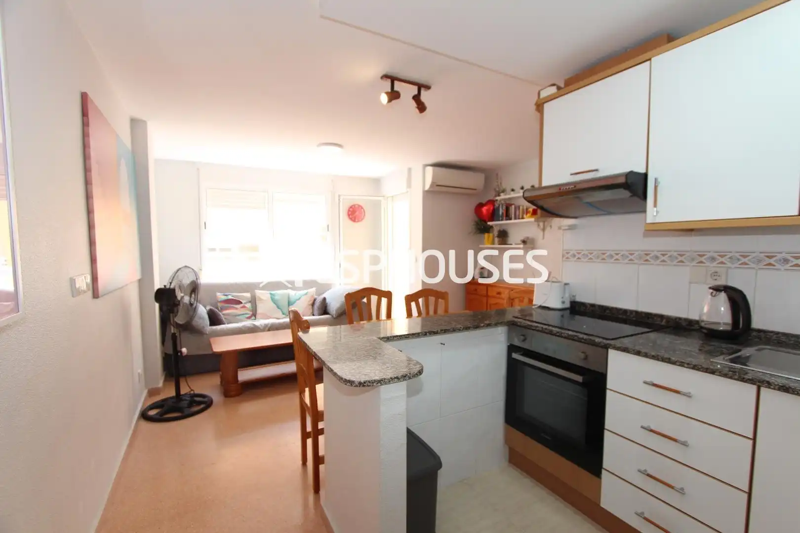 Cocina de Apartamento en venta en Guardamar del Segura con Aire acondicionado, Terraza y Trastero