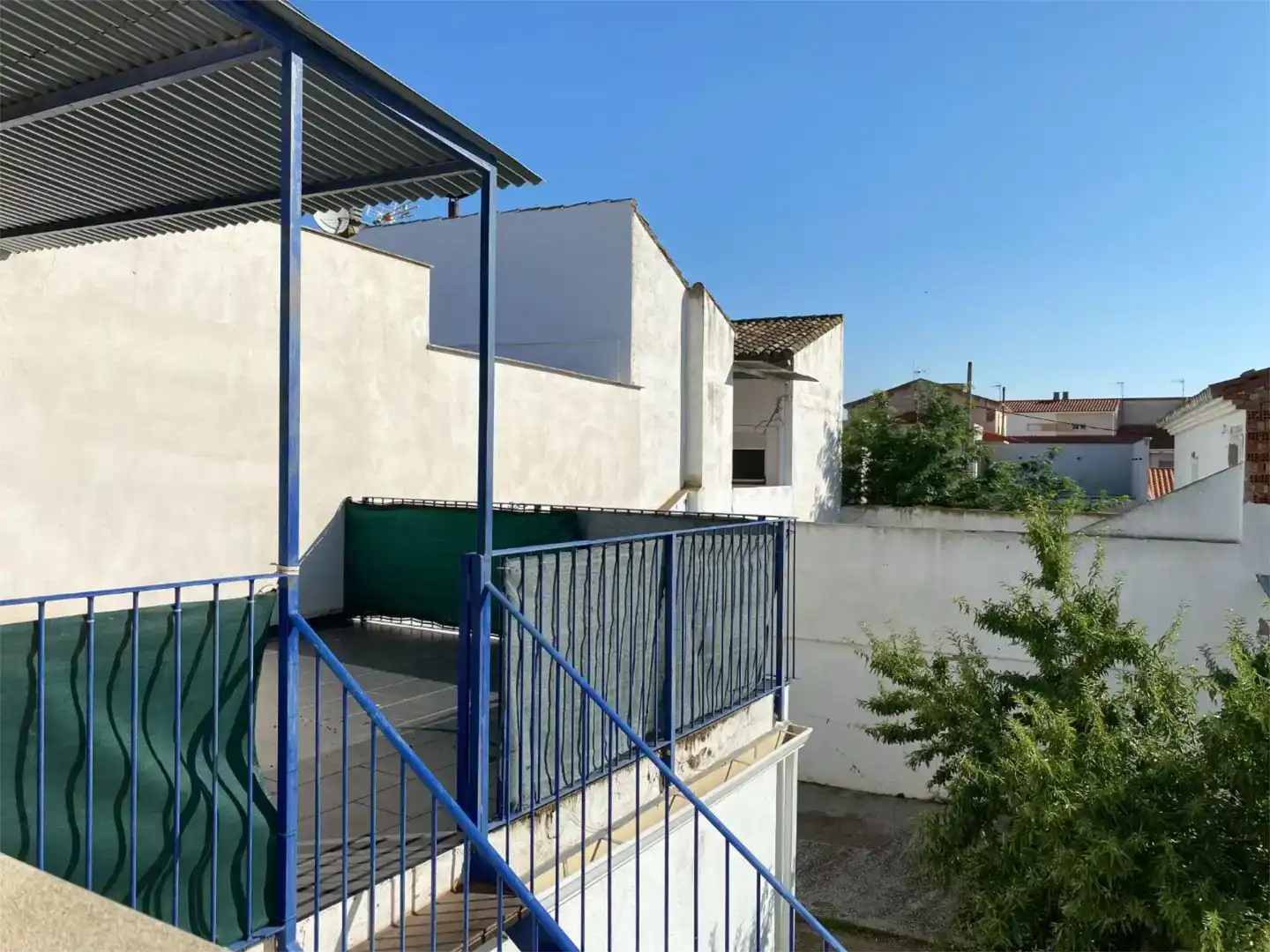 Vista exterior de Pis en venda en Ribaforada amb Jardí privat, Parquet i Traster