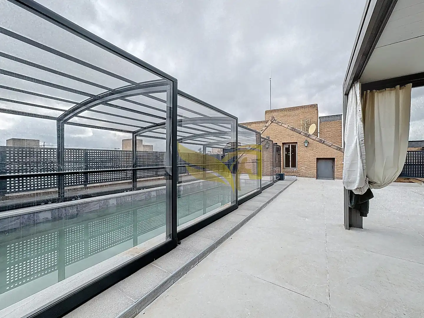 Terrassa de Casa adosada en venda en Pozuelo de Alarcón amb Aire condicionat, Calefacció i Terrassa