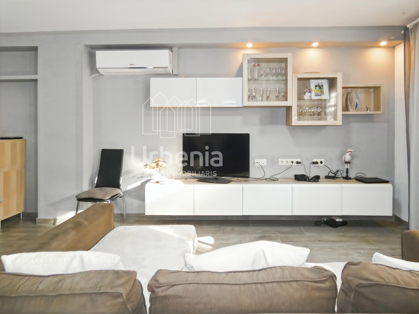 Living room of House or chalet for sale in Mataró  with Air Conditioner, Heating and Terrace