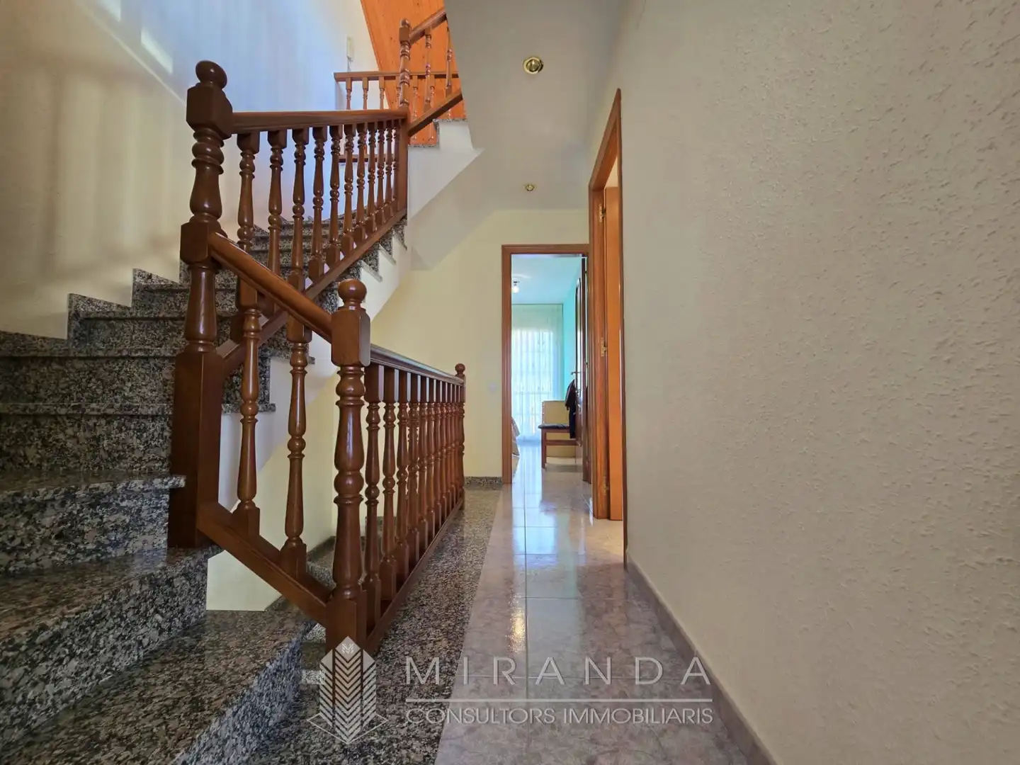 Casa adosada en venta en Canovelles con Aire acondicionado, Calefacción y Terraza