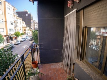Wohnung mit Balkon zum Verkauf in Avinguda de la Constitució
