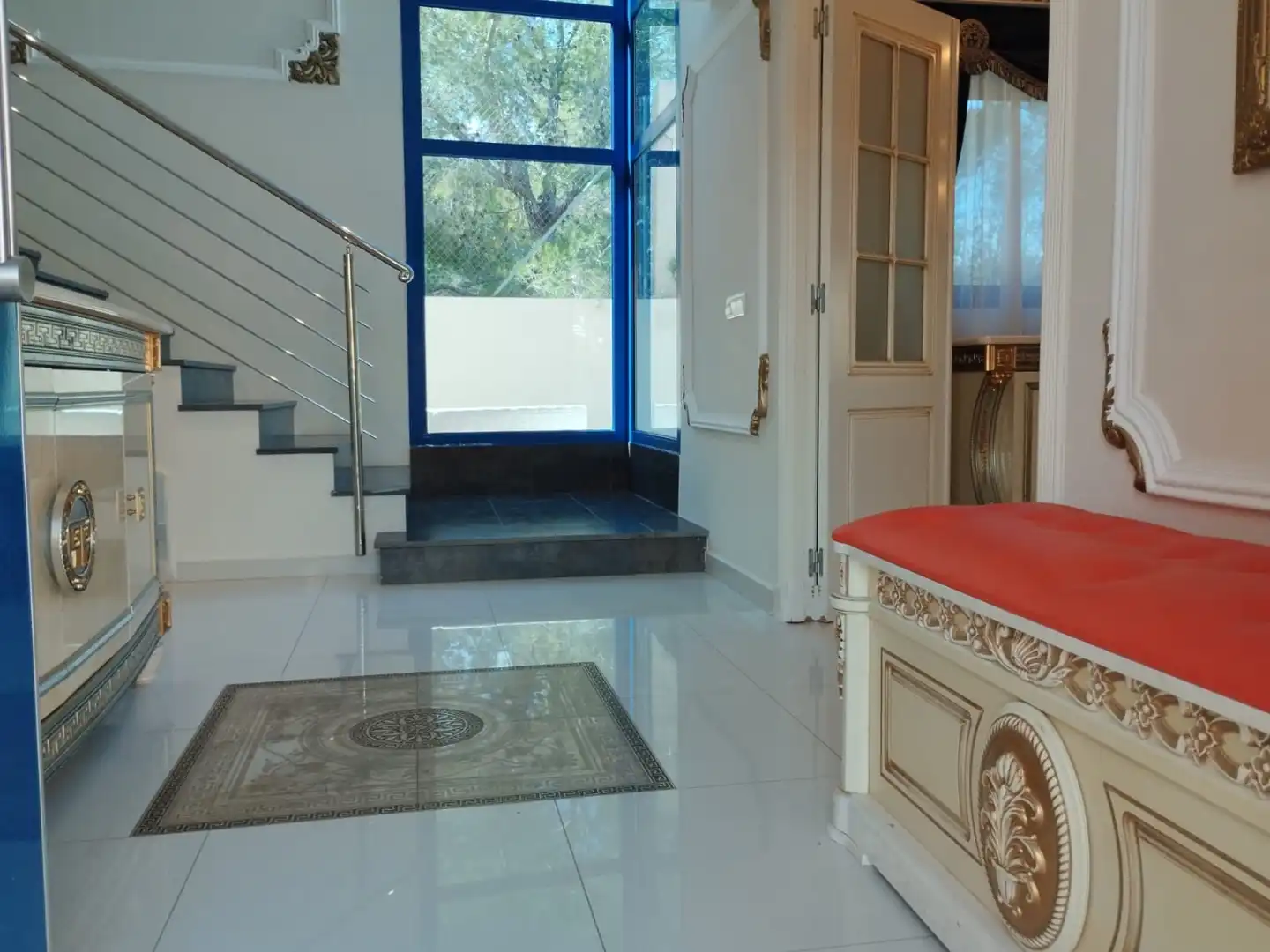Villa avec piscine à vendre à AV. EUROPA 1, imagen 6