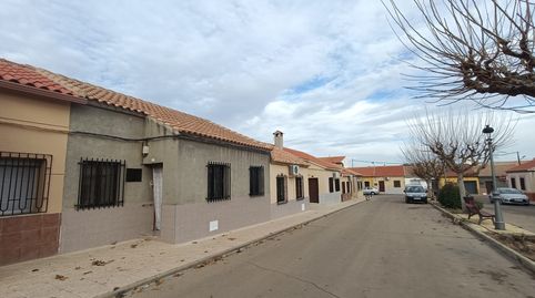 Foto 3 de Casa adosada en venta en Plaza del Quinto Centenario, Carrión de Calatrava, Ciudad Real