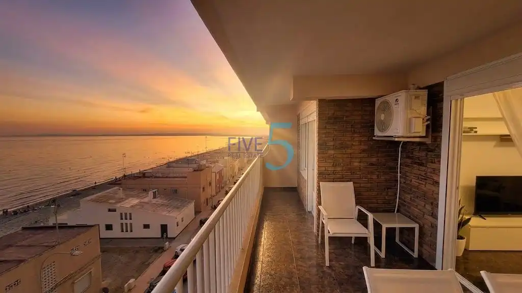 Piso con terraza en venta en Santa Pola ciudad, imagen 3