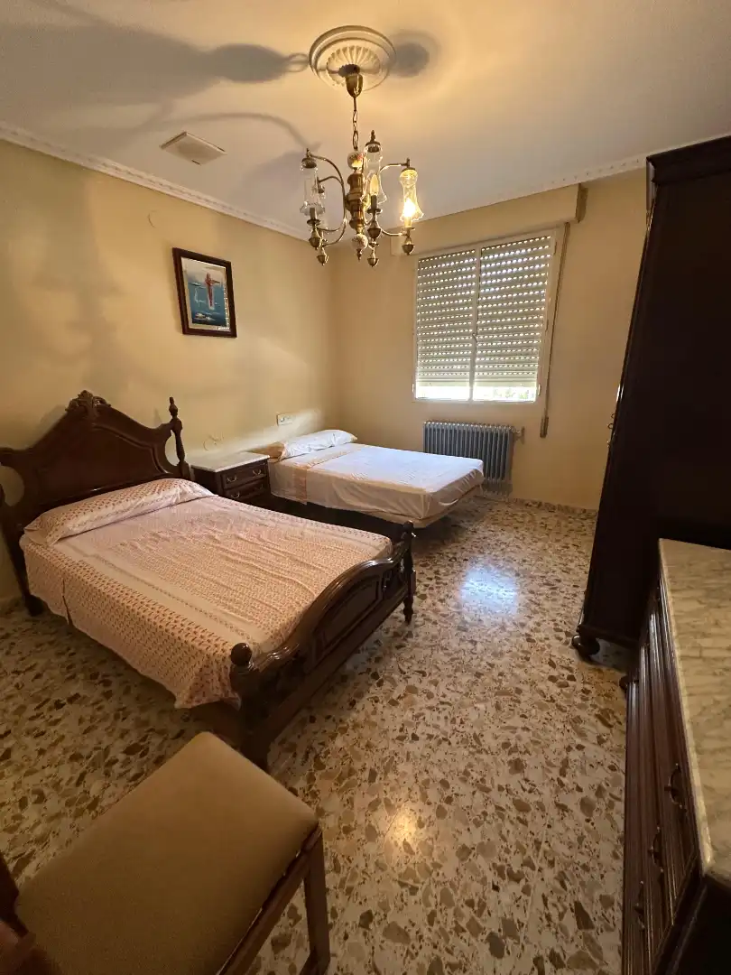 Habitación de Casa o chalet en venta en Jaén con Aire acondicionado, Jardín privado y Terraza