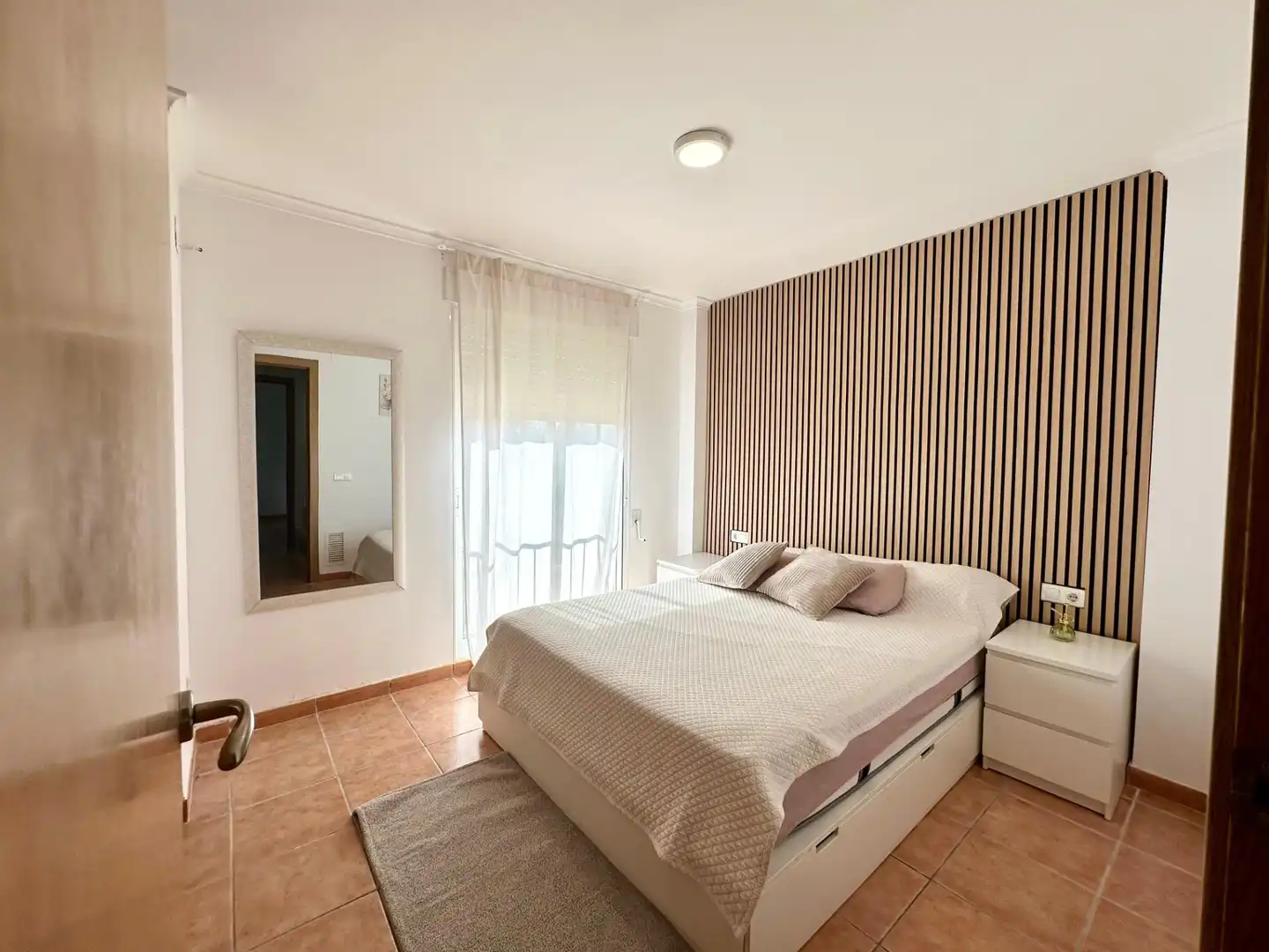 Dormitori de Casa adosada de lloguer en Alzira amb Jardí privat, Terrassa i Moblat