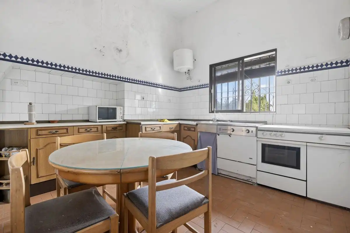 Finca rústica en venta en C. Pablo Picasso, Lora del Río