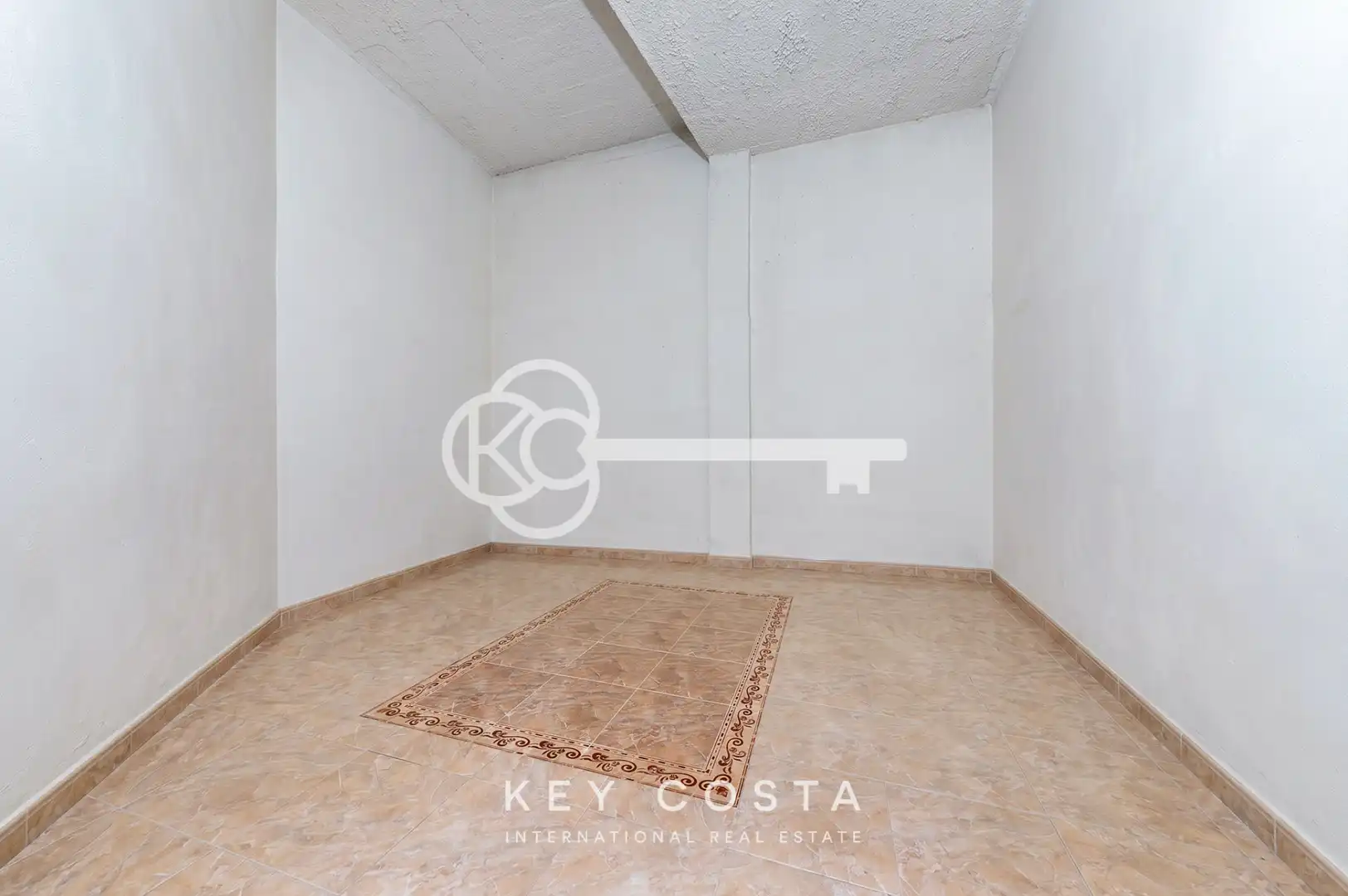 Flat for sale in Alicante / Alacant  with Air Conditioner, Heating and Private garden