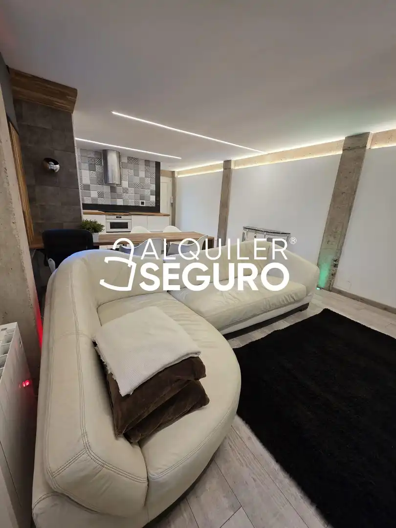 Living room of Flat for rent in Bilbao   with Heating and Furnished