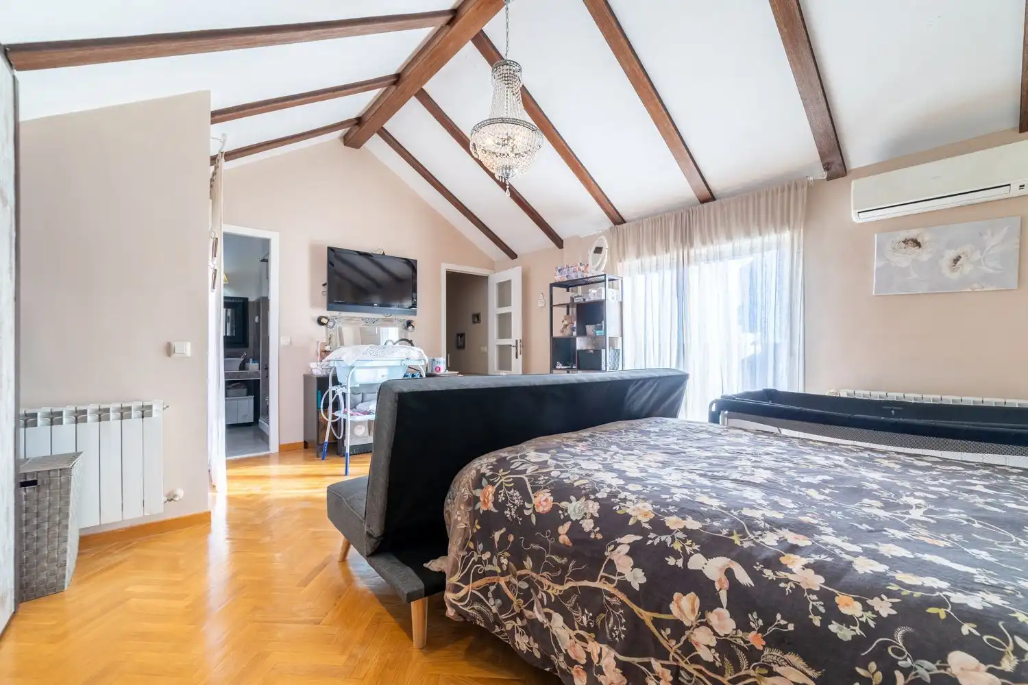 Dormitori de Casa o xalet en venda en Valdemoro amb Aire condicionat, Calefacció i Jardí privat