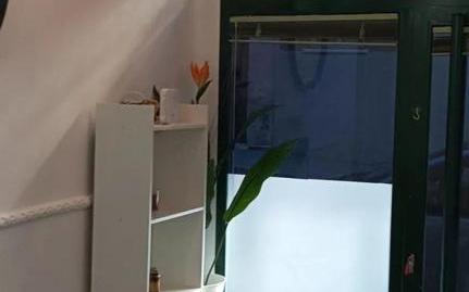 Foto 3 de Planta baja de alquiler en De Francisco Huesca, Ventas, Madrid