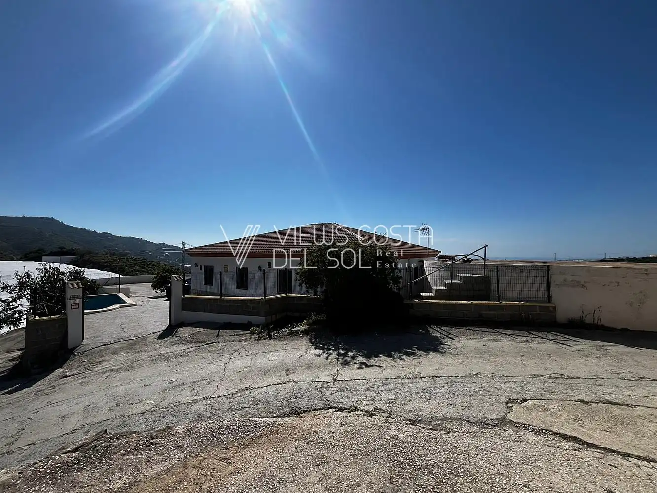 Vista exterior de Casa o xalet de lloguer en Algarrobo amb Aire condicionat, Calefacció i Terrassa