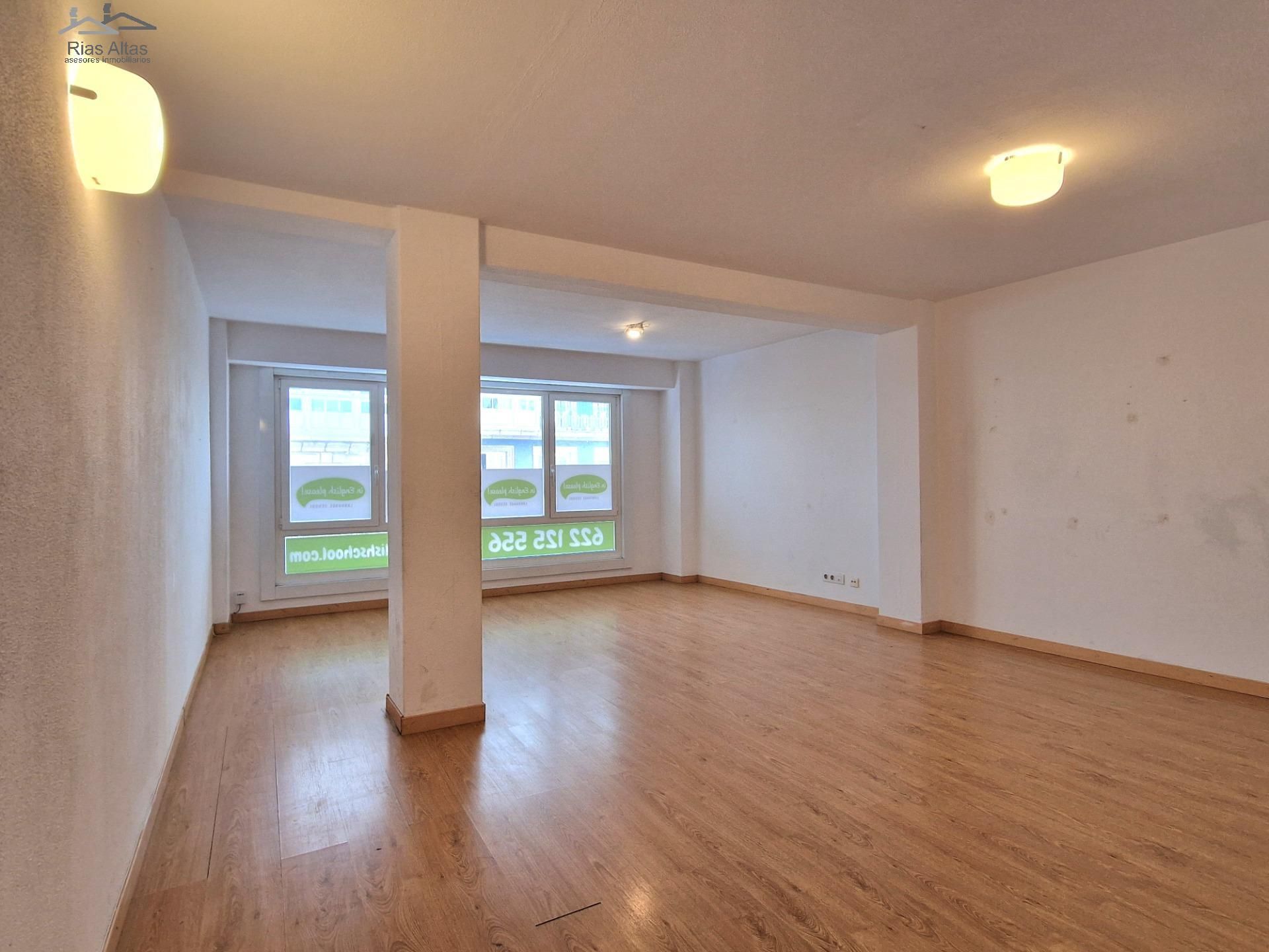 Sala d'estar de Oficina de lloguer en A Coruña Capital 