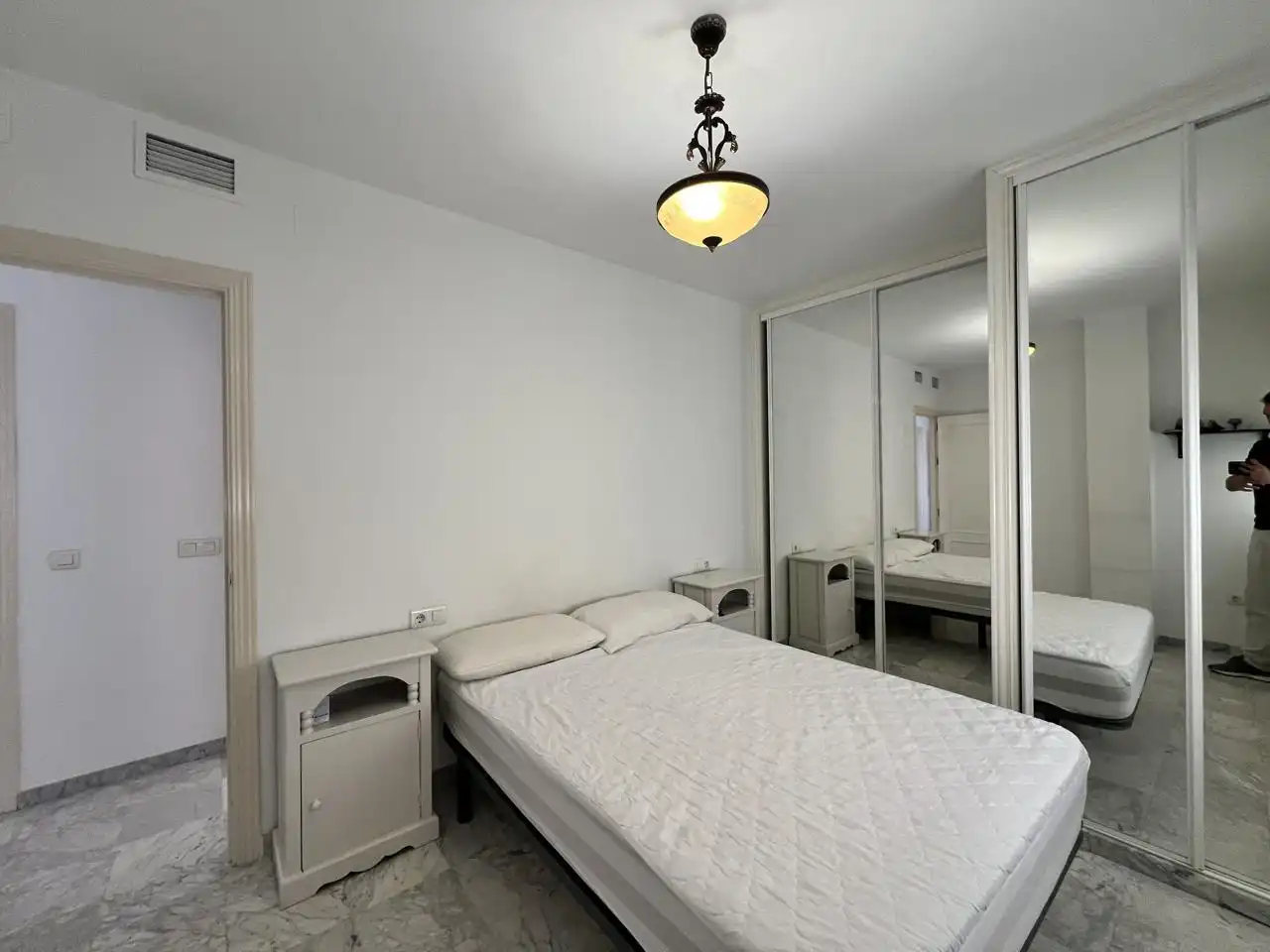 Habitación de Piso de alquiler en Málaga con Aire acondicionado y Amueblado