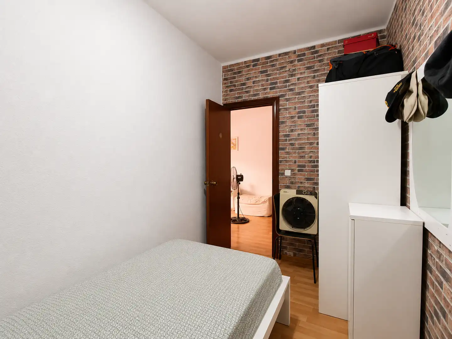 Dormitori de Pis en venda en L'Hospitalet de Llobregat amb Balcó