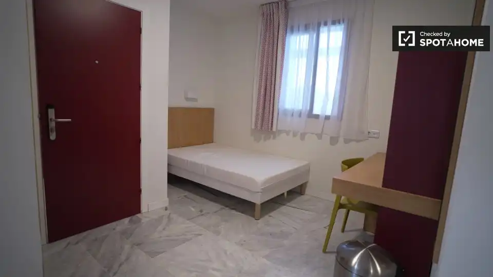 Habitación en Triana Oeste