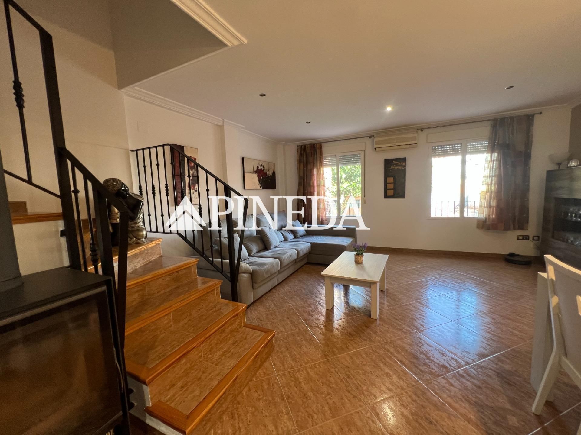 Exterior view of Single-family semi-detached for sale in Sagunto / Sagunt  with Air Conditioner, Heating and Terrace