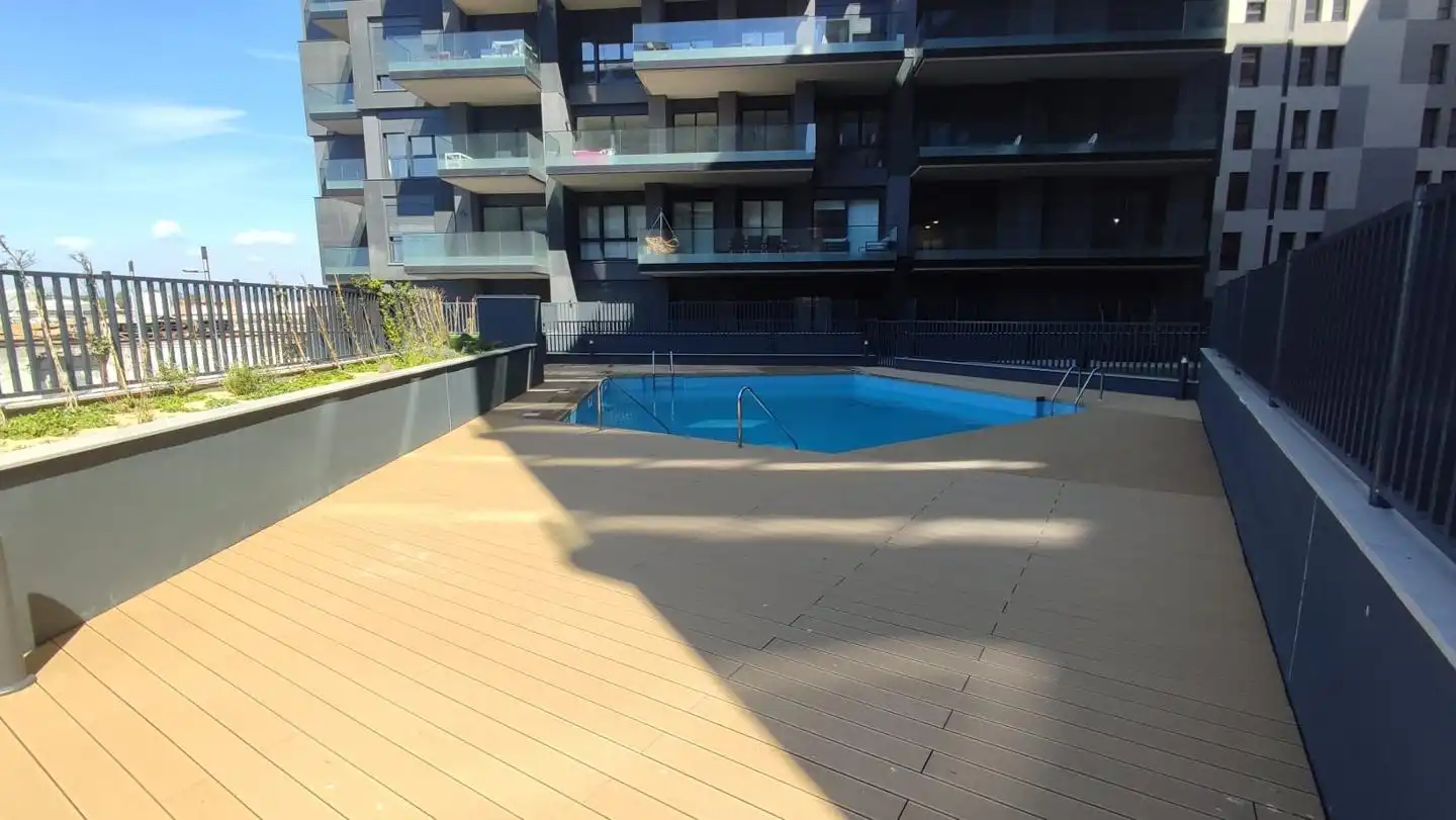 Piscina de Pis en venda en Tarragona amb Aire condicionat, Terrassa i Piscina comunitària