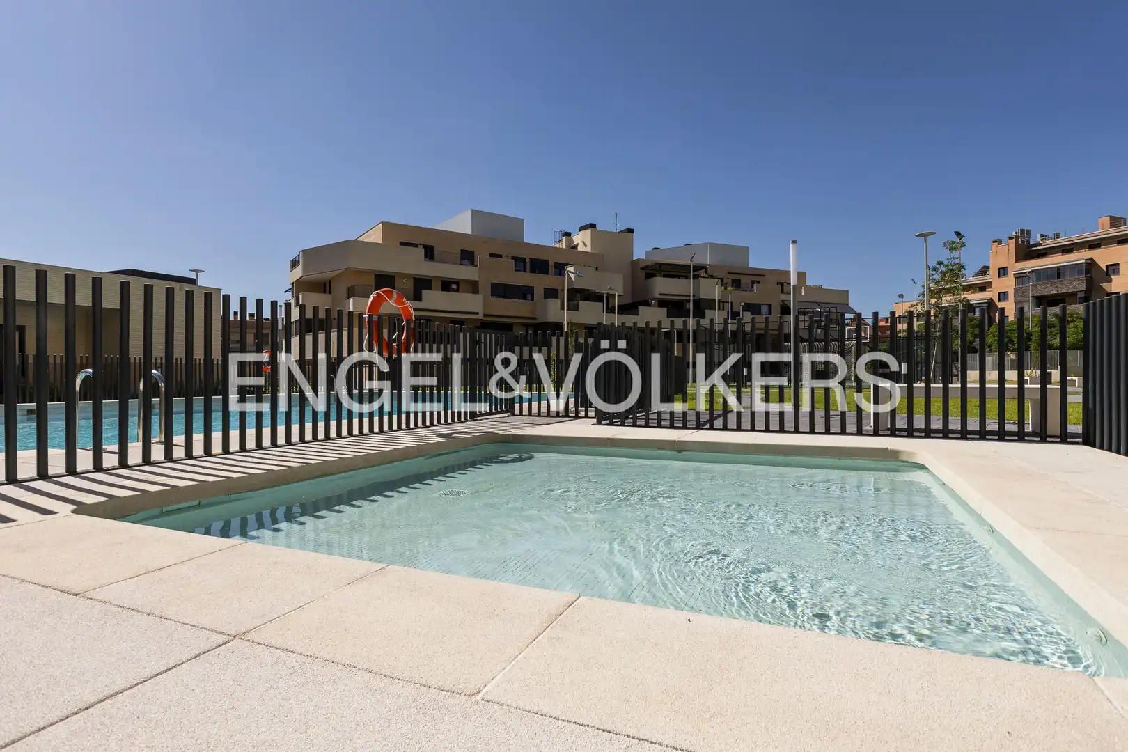 Piscina de Ático en venta en Colmenar Viejo con Aire acondicionado, Calefacción y Terraza