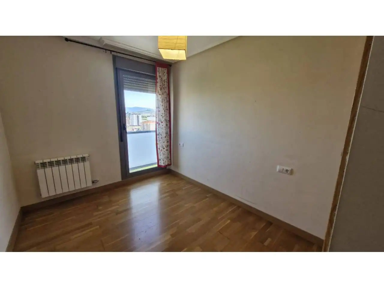 Dormitori de Pis en venda en  Logroño amb Calefacció, Parquet i Traster