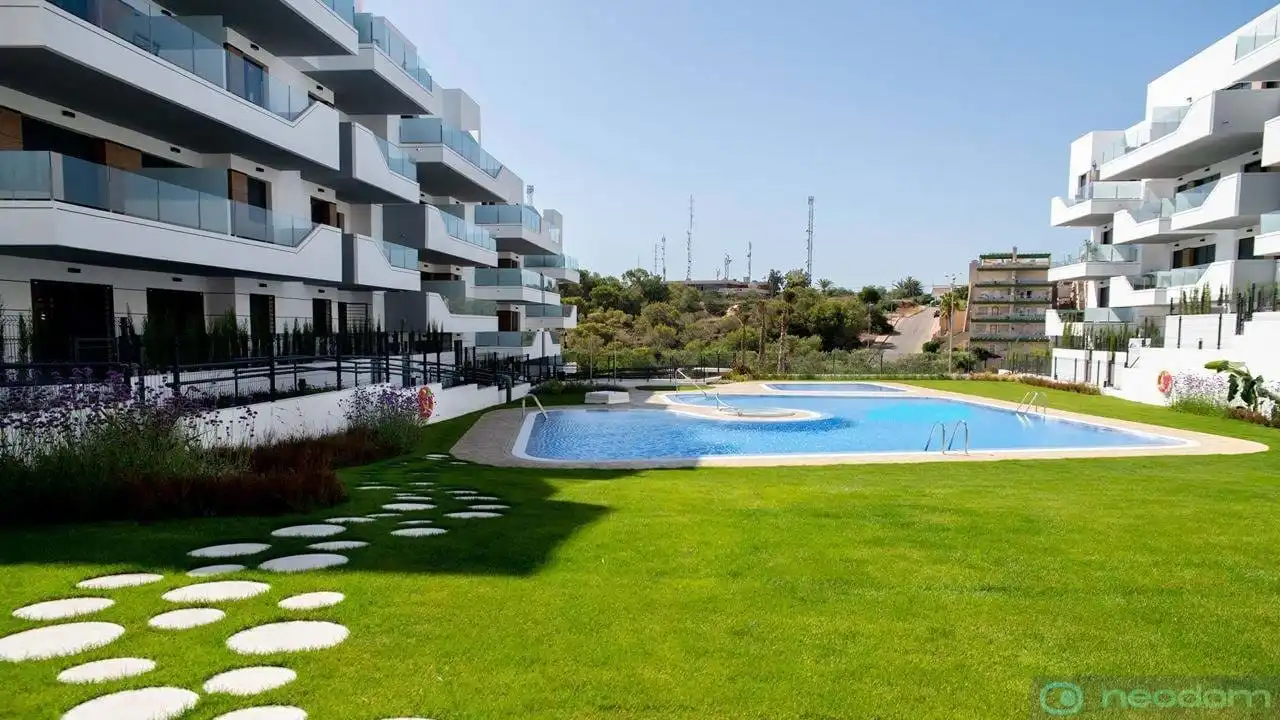 Flat with pool for sale in C. Argentina