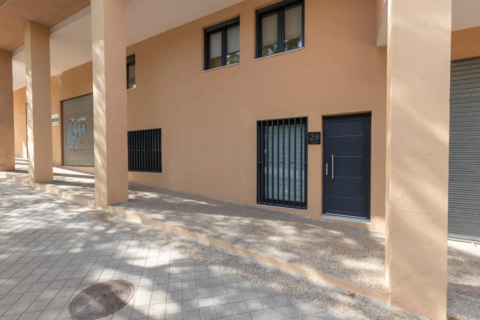Vista exterior de Pis en venda en Granada amb Aire condicionat i Calefacció