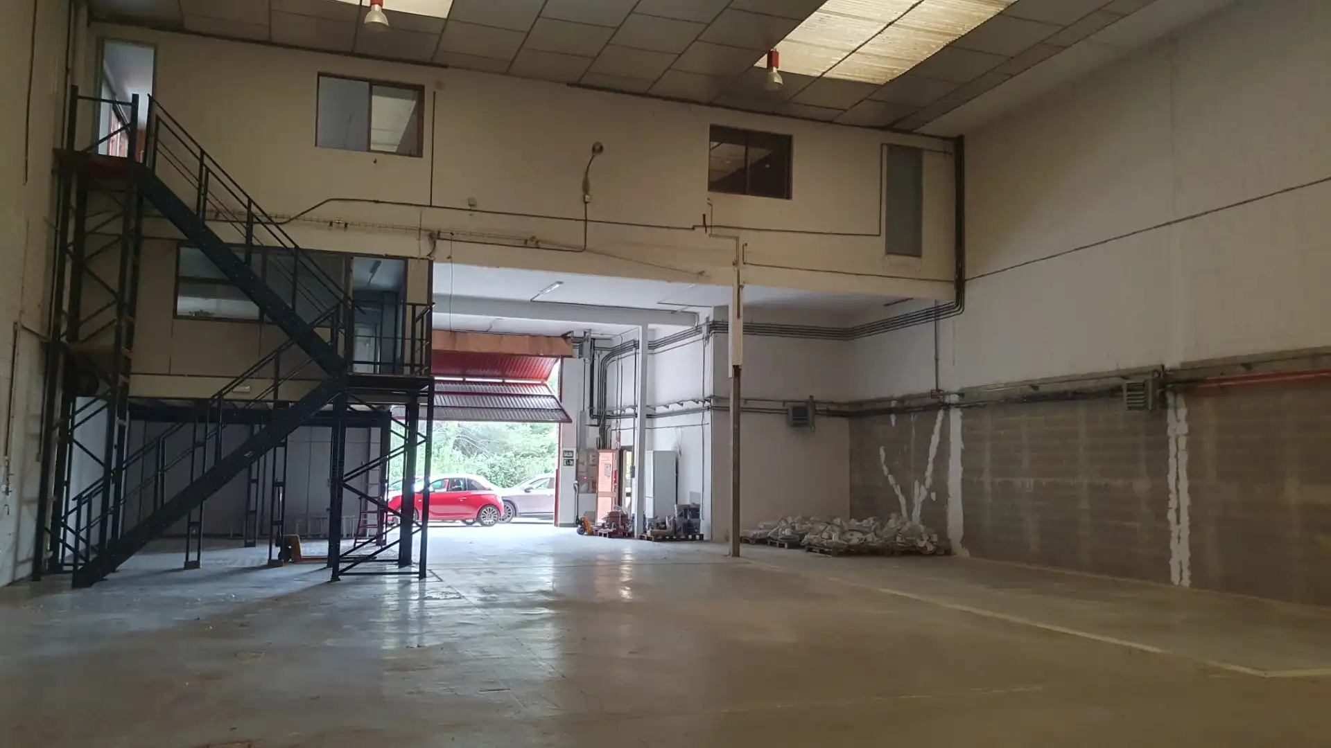 Fabrikhallen zum Verkauf in Cervelló mit Alarm