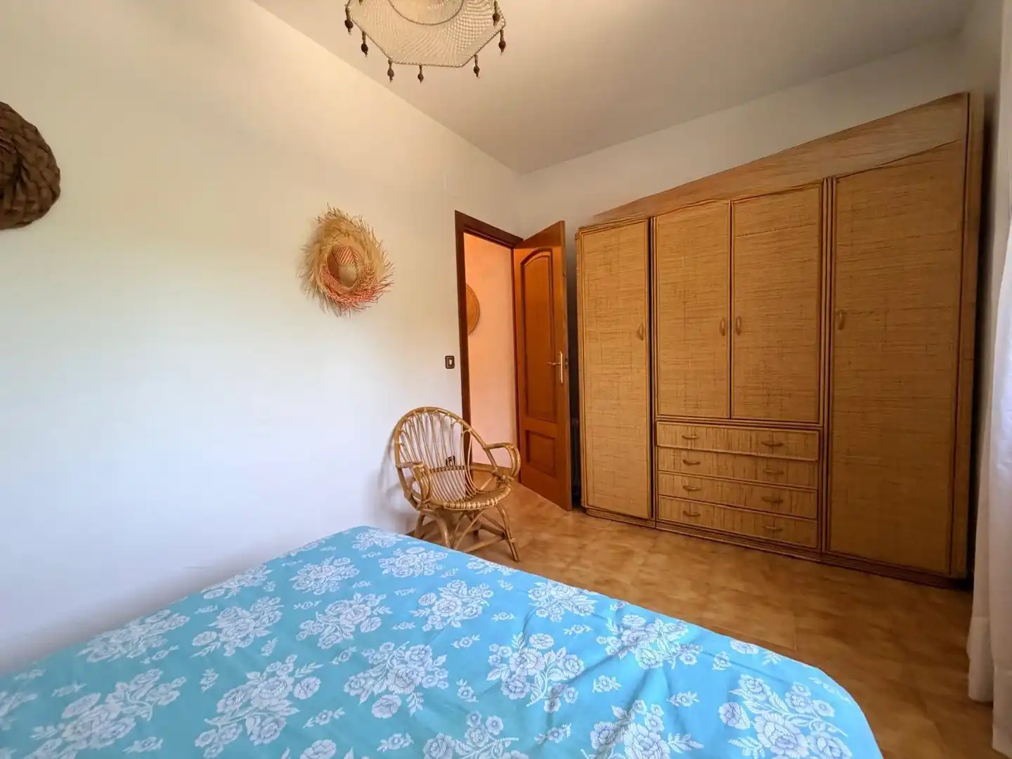 Dormitori de Casa o xalet en venda en Cunit amb Jardí privat, Terrassa i Traster